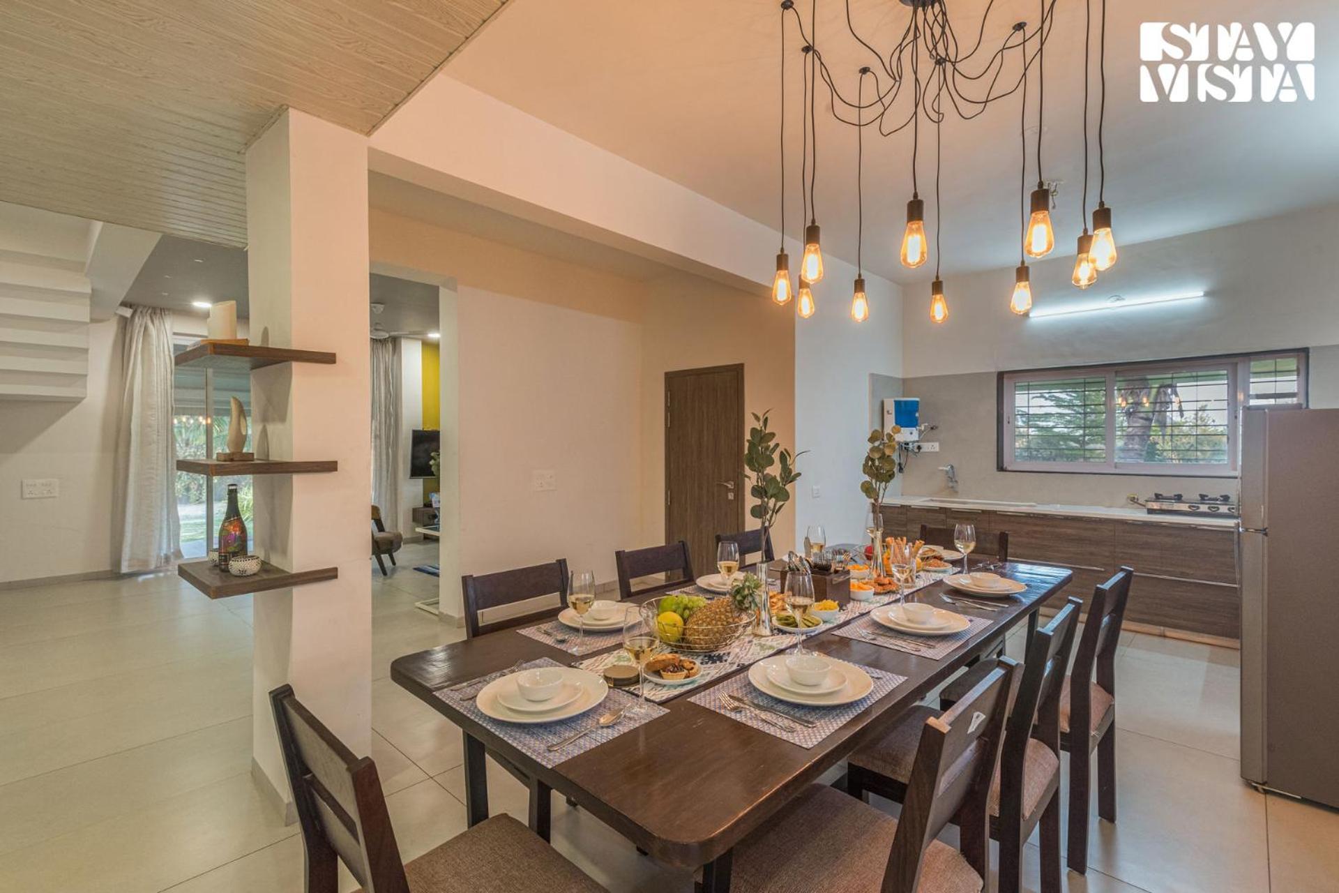 Stayvista'S Silver Grove - Serene Haven With Expansive Lawn & Terrace Nashik Bagian luar foto