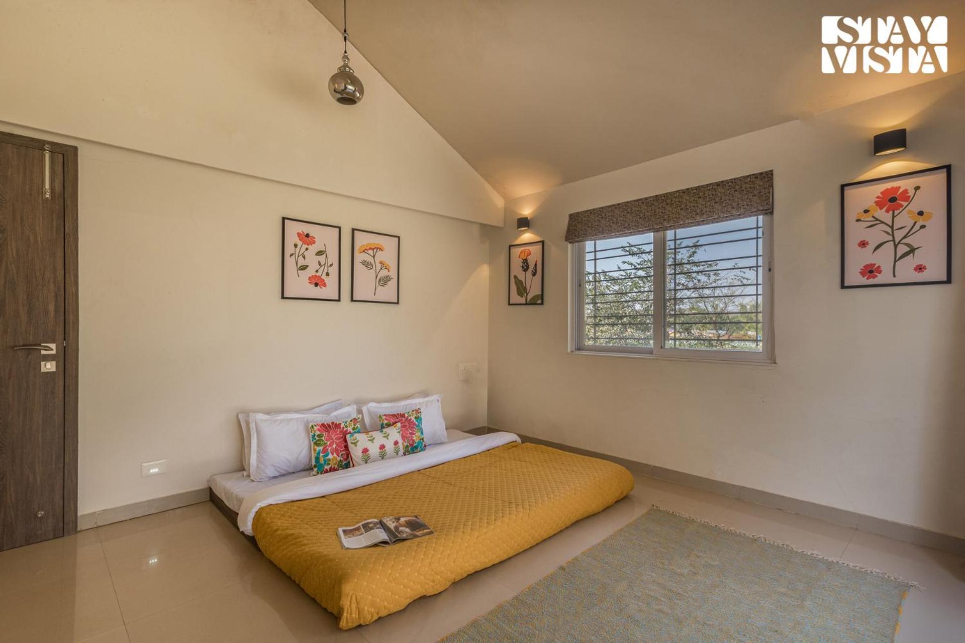Stayvista'S Silver Grove - Serene Haven With Expansive Lawn & Terrace Nashik Bagian luar foto