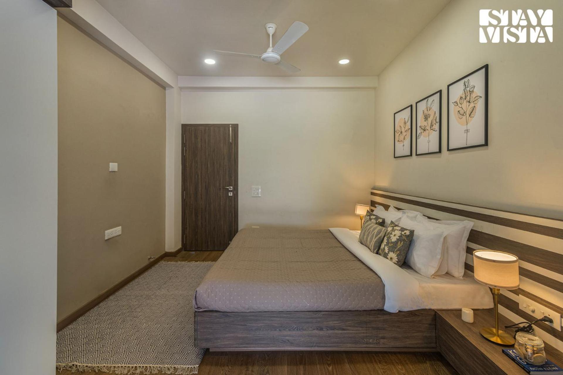 Stayvista'S Silver Grove - Serene Haven With Expansive Lawn & Terrace Nashik Bagian luar foto